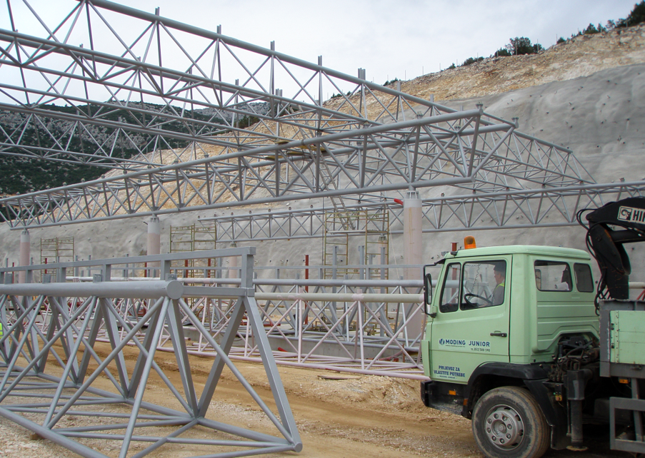 Doprema i montaža prostornih rešetki na graničnom prijelazu Klek